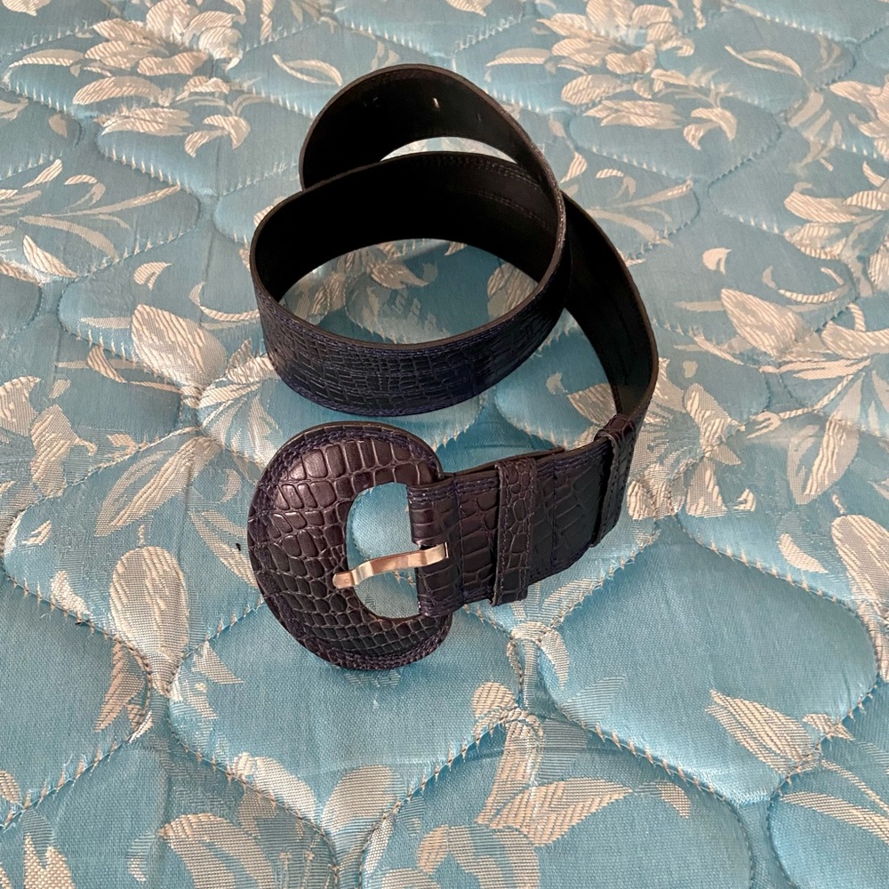 Vintage Women Black Belt